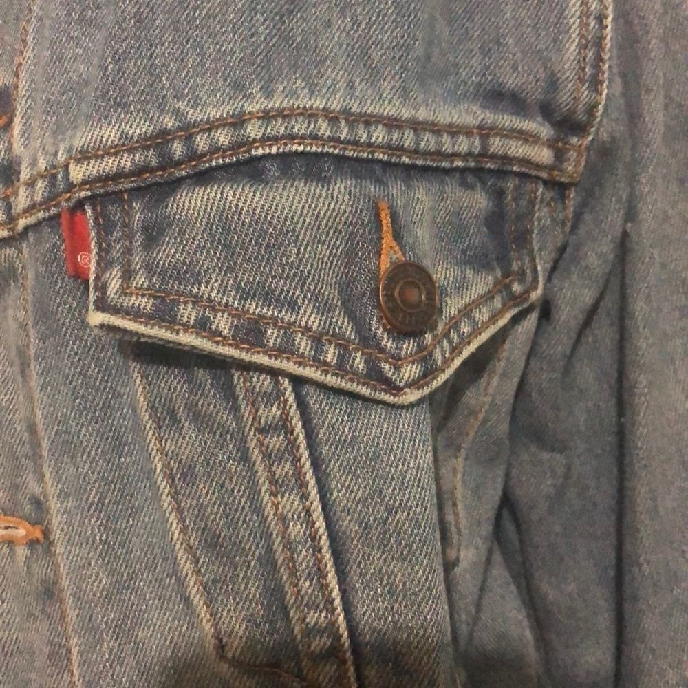 Levi Standard Trucker Jacket  - Picture 2 of 7